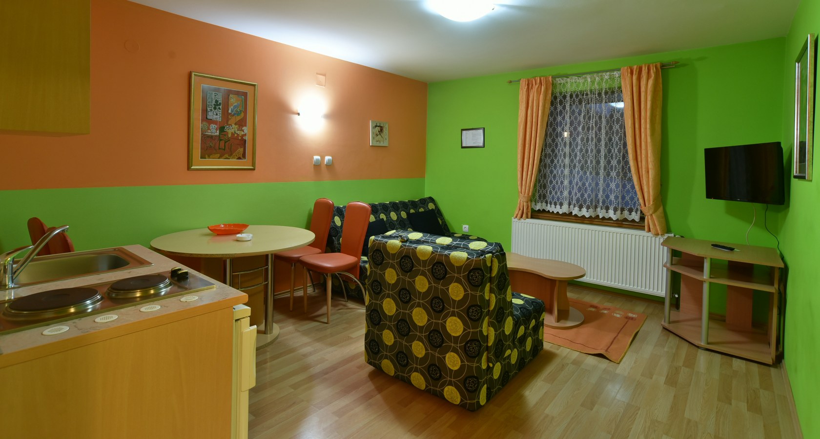 http://site.vilamaric.rs/wp-content/uploads/2015/12/DSC_0088_1680x901.jpg