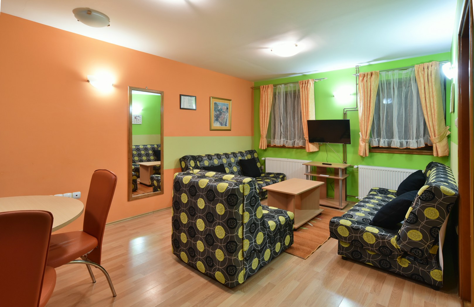 http://site.vilamaric.rs/wp-content/uploads/2015/12/DSC_0105_1618x1050.jpg